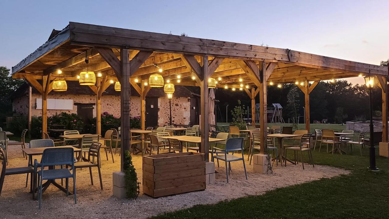 ホテル Le Domaine Du Bois Coquet La Douze エクステリア 写真